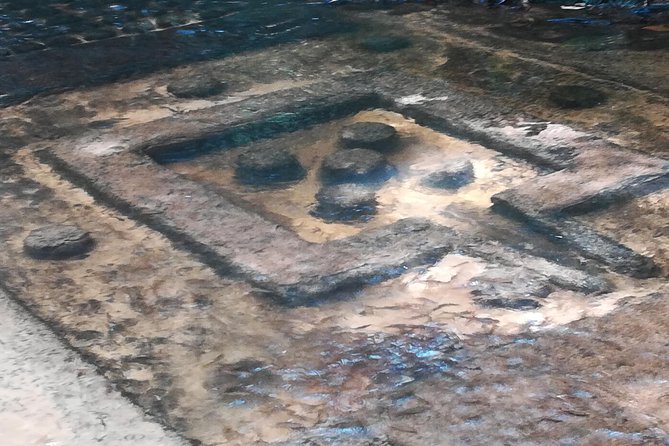 Kbal Spean, Banteay Srei & Banteay Samre temple - An 8 a.m. start from Siem Reap