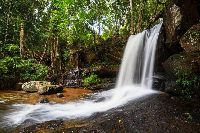 Kbal Spean Trekking Tour with Banteay Srei and Landmine Museum - Key points at a glance