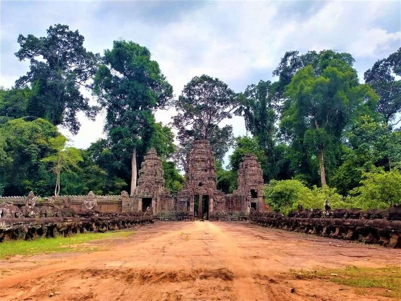 Kbal Spean Trekking Tour with Banteay Srei & Landmine Museum - A local village adds a brief human setting