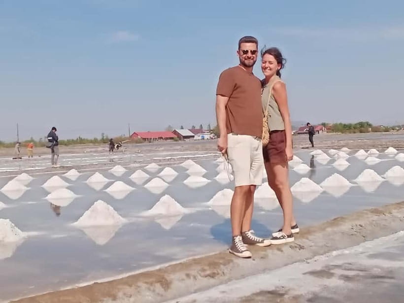 Kep: Discover kampot pepper farm/lake & Salt fields...more - Phnom Chhngok cave in a tight 30-minute window