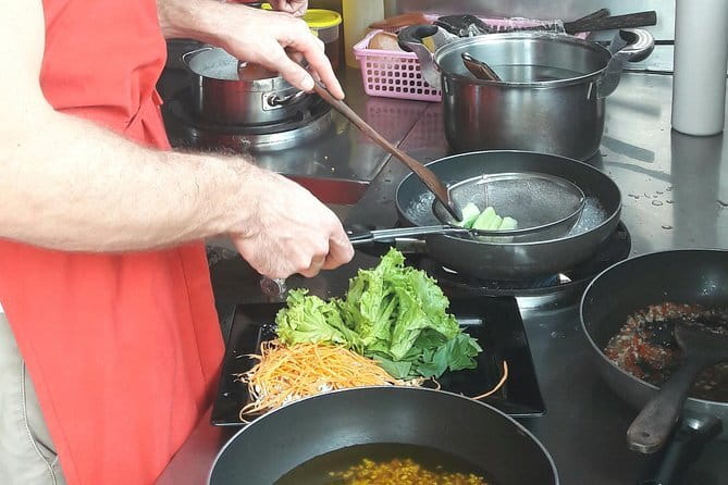 Khmer Cooking Class in Cambodia - Cooking traditional Khmer dishes step by step