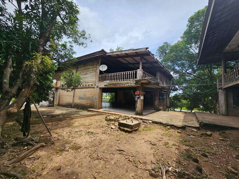 Khmer Rouge Headquarters & Last Stand Tour from Siem Reap - Pol Pot’s hideout requires patience