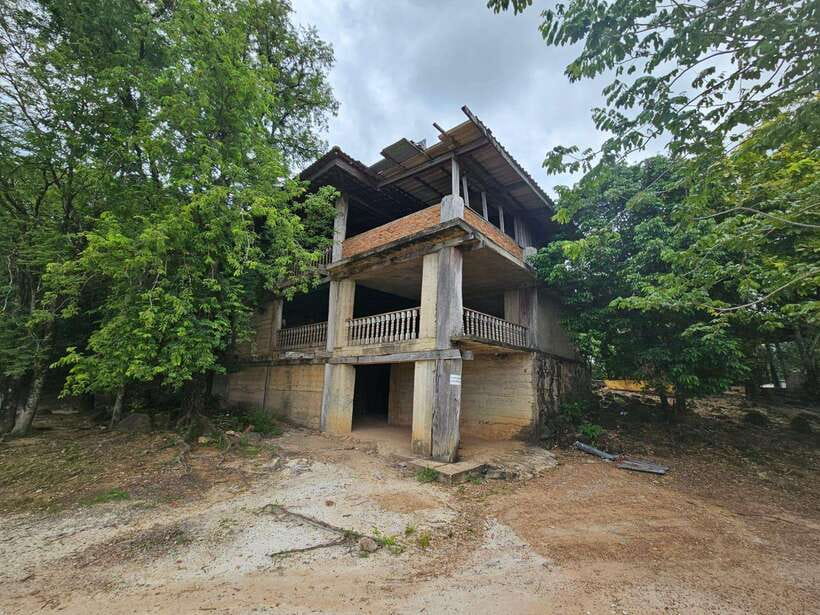 Khmer Rouge Headquarters & Last Stand Tour from Siem Reap - Lunch is flexible, but plan it clearly