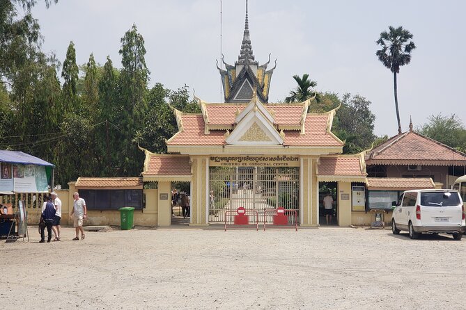 Killing Field and Genocide Museum private haft day Tour - Key points to know before you book