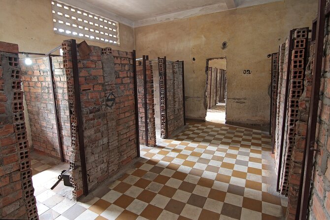 Killing Fields & Toul Sleng Genocide Museum Tickets With Tuk Tuk - Why these two sites belong together