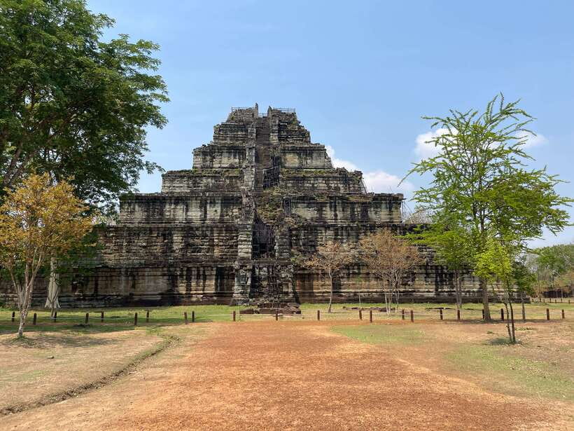 Koh Ker, Kulen Waterfall and Beng Mealea from Siem Reap - Why this route reaches beyond Angkor