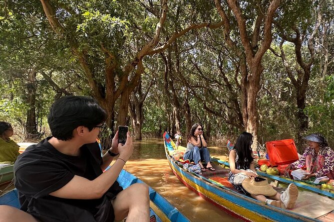 Kompong Phluk Floating village & Mangrove forest cruise - Kompong Phluk and its tall stilt houses