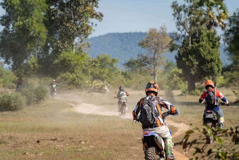 Krong Siem Reap: Kulen Mountain Trails Dirt Bike Adventure - River of 1000 Lingas: ancient carvings in the riverbed