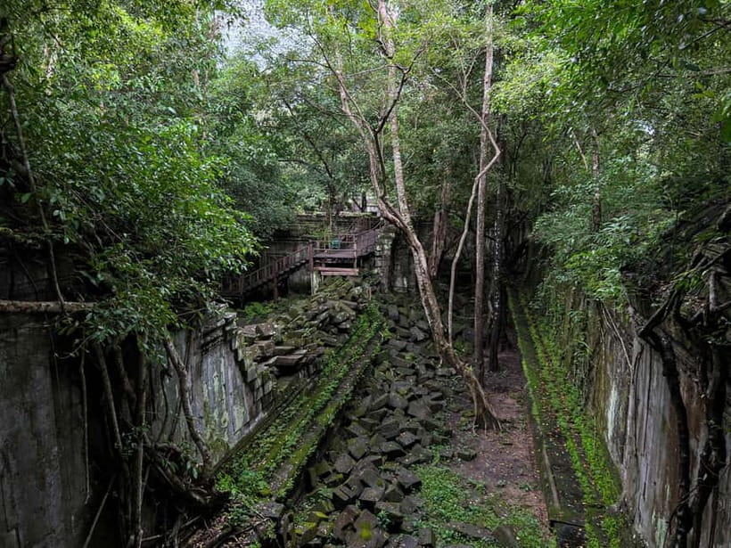 Kulen Mountain, Beng Mealea and Banteay Srei Full Day Tour - Beng Mealea gives you the day’s strongest atmosphere
