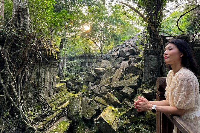 Kulen Mountain Beng Mealea and Banteay Srei Tour from Siem Reap - The 1000 Lingas in the riverbed