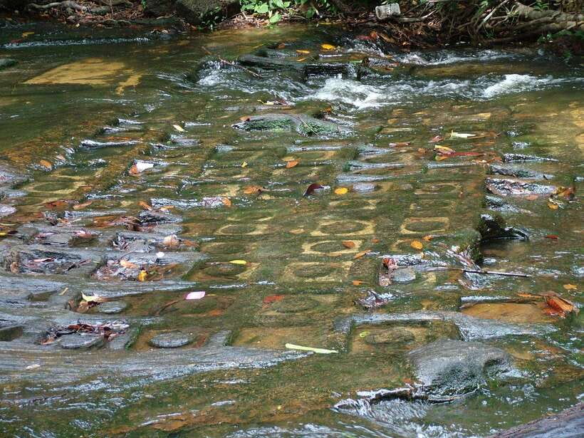 Kulen Mountain: Full-Day Private Waterfall Tour - River of 1000 Lingas: carvings beneath the water