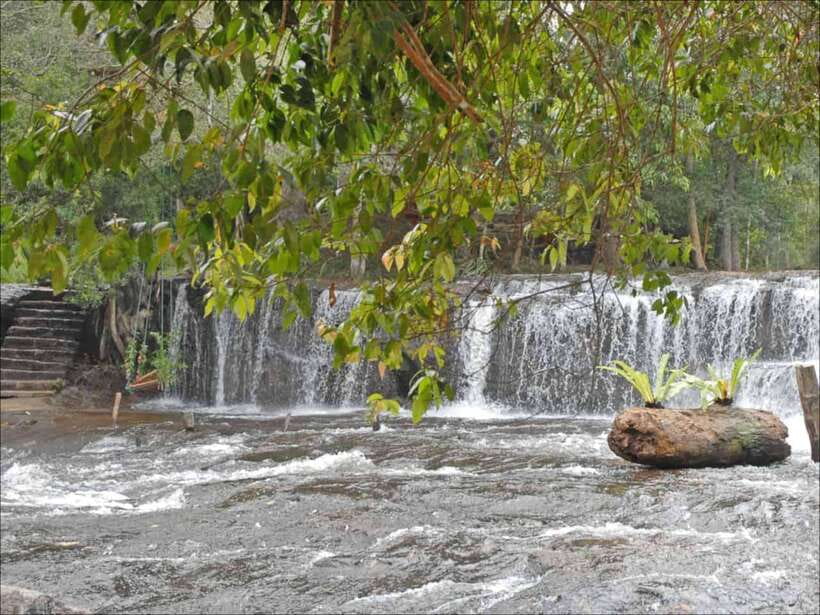 Kulen Mountain Waterfall Tour - Poeng Ta Kho and the first look at the mountain