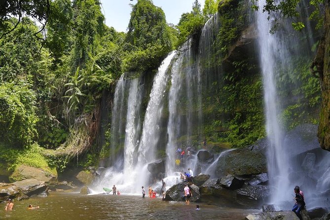 Kulen Waterfall and 1000 Lingas River Private Tour - Cooling off at Phnom Kulen’s waterfall pools