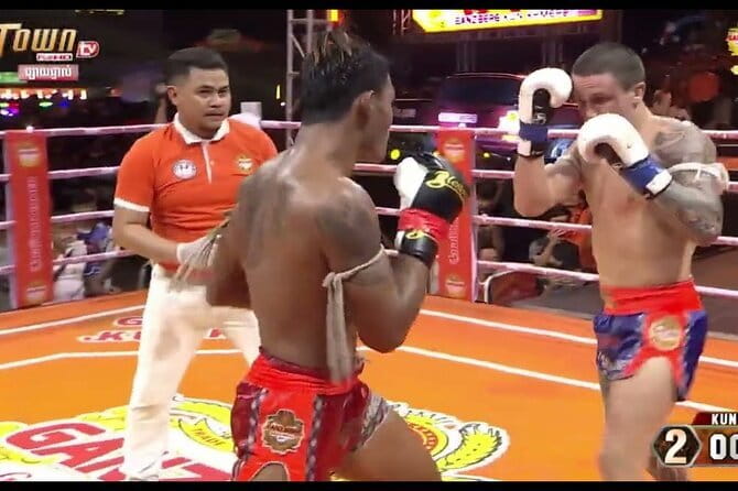Kun Khmer Traditional Kick Boxing - The 5:15 pm hotel pickup by tuk-tuk