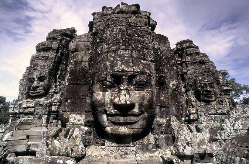 Local French Speaking Guide for Angkor Wat Day Tour - What the $59 price really covers