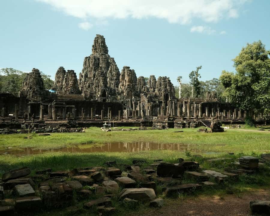 Luxury Private 2-Day Angkor Wat with English or German Guide - Key points to know before booking