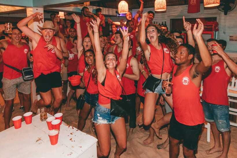 Mad Monkey Siem Reap Pub Crawl - Timing, Pacing, and Practical Comfort