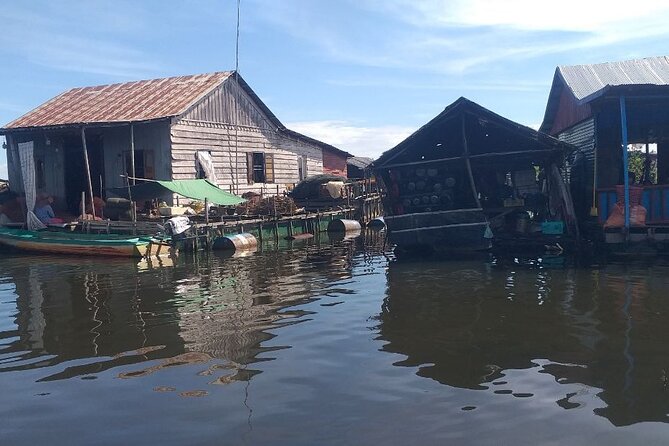 Mechrey Floating Village Tour on Tonle Sap -Siem Reap Tour - The separate boat payment and what $50 really buys