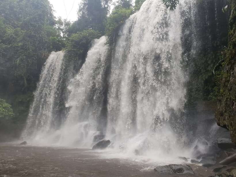 Mixture of temples and waterfall. - What to pack and who should book