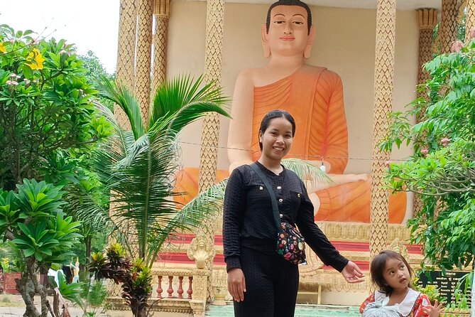 Morning Tour,Ak Phnom temple,Rice wine,Rice Paper, killing Field - Riding north to Ek Phnom temple