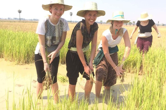 NhumBai, The Village Experience - Leaving Siem Reap at 8:00 a.m.
