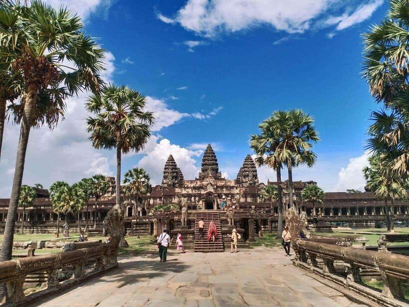 One Day Exploration to Angkor Wat, Angkor Thom & Ta Prohm - What the $60 private tour really gives you