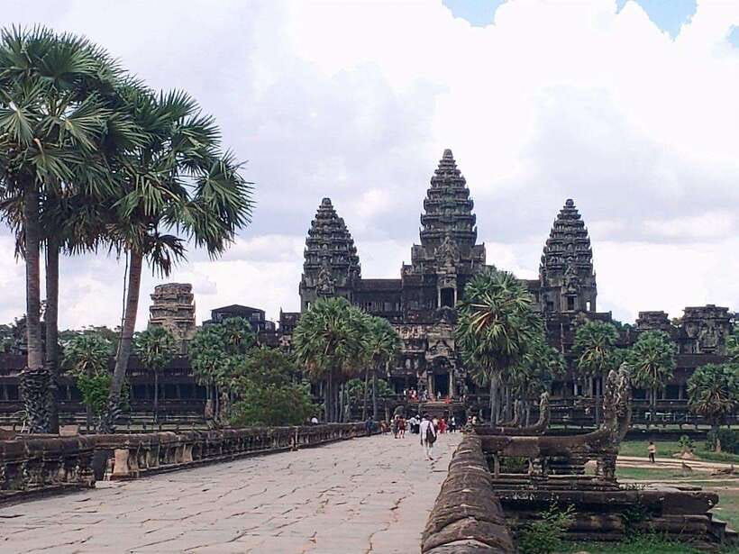 One Day Exploration to Angkor Wat, Angkor Thom & Ta Prohm - Baphuon, Phimeanakas and the royal center