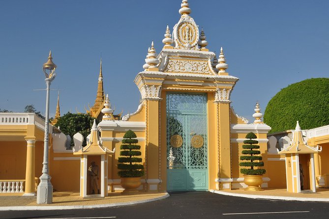 One Day Private Guide Tours History in Phnom Penh Incl. admission - Why this private Phnom Penh day works