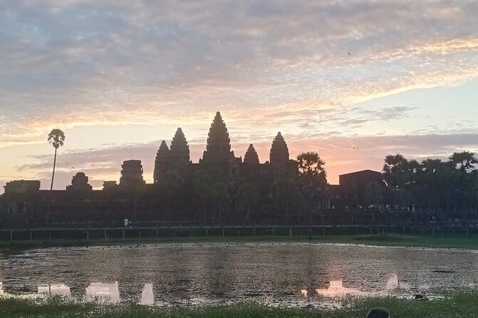 One Day Sunrise Private Tour at Angkorwat with Major Temples - The 4:45 am start and Angkor Wat sunrise