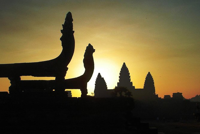 One Day tour with sunrise in car with A/C or Van & Guide. - South Gate and Baphuon Show the Scale of the Ancient City