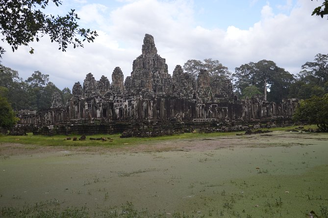 One Private Full Day Guided Tour to Angkor Wat - Two hours inside Angkor Wat