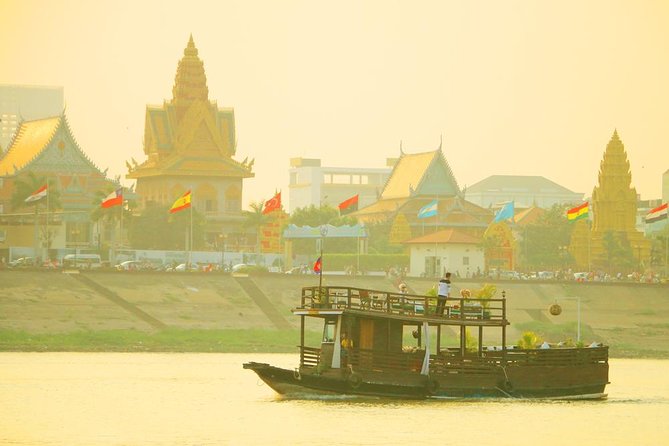 Oudong and Koh Chen Island - Full Day Cruise & Tour with English speaking guide - Starting at 7:30 am on the Phnom Penh waterfront