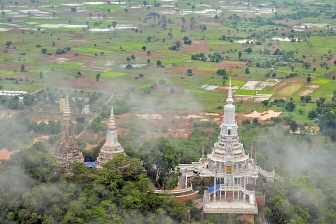 Oudong Temples Private Tour from Phnom Penh - The modern temple and Buddha relic