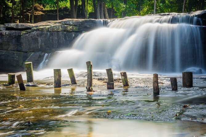 Phnom Kulen Waterfall National Park from Siem Reap - Palm sugar, the local market, and Preah Dak