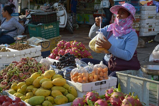 Phnom Pehn City Must See Highlight Guided Tour - A break around Saint 368