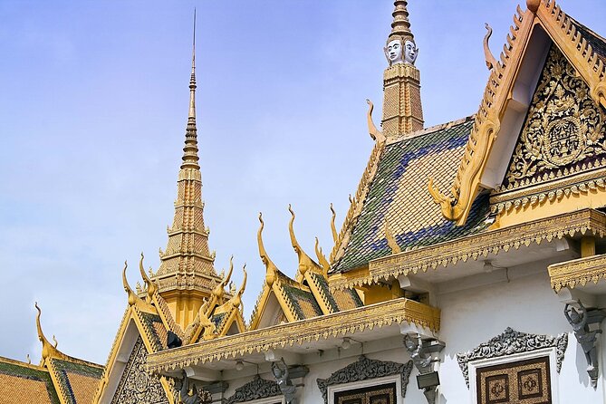 Phnom Pehn City Must See Highlight Guided Tour - Tuol Sleng and Cambodia’s painful past