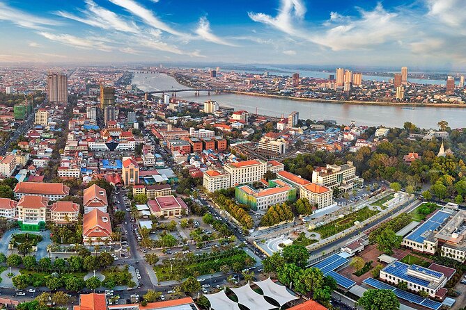 Phnom Pehn City Must See Highlight Guided Tour - The Silver Pagoda and Royal Palace
