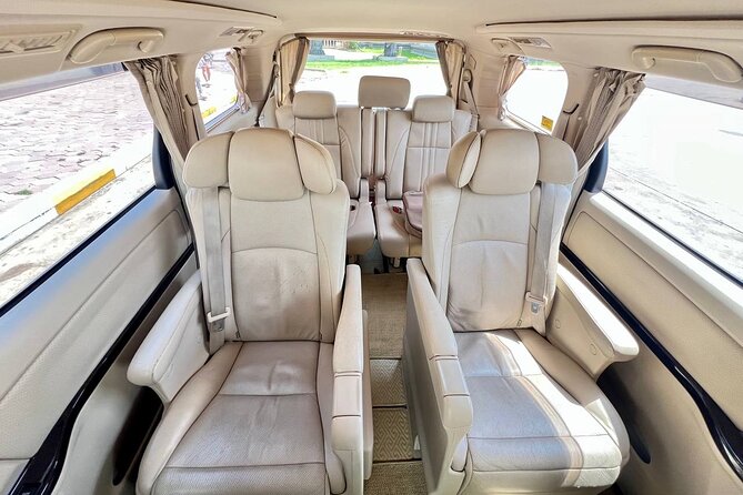 Phnom Penh Airport (KTI) to Siem Reap, Safe Reliable Taxi Driver - Choosing between the car-SUV and MPV minivan