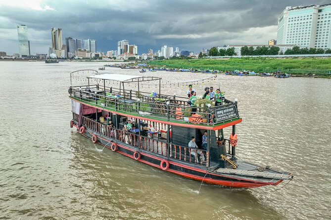 Phnom Penh Bike & Boat Sunset Tour / E-Bike Available - What the $55 price includes