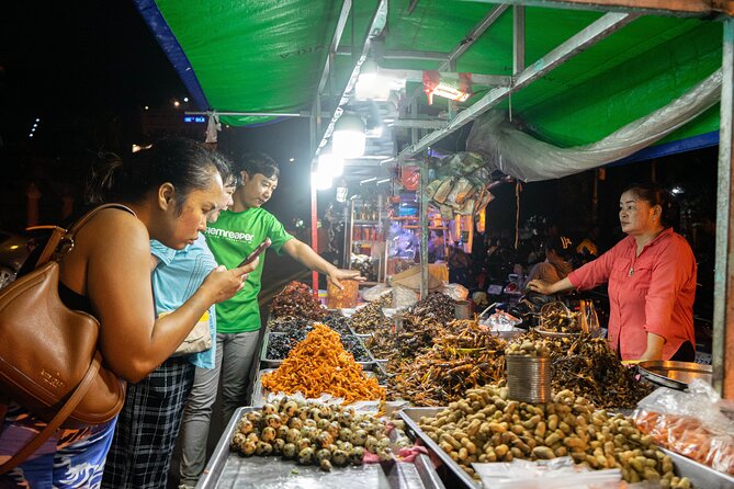 Phnom Penh Evening Food Tour - Inclusive 5 stops local Tastings - Starting at 5:30 pm by tuk-tuk