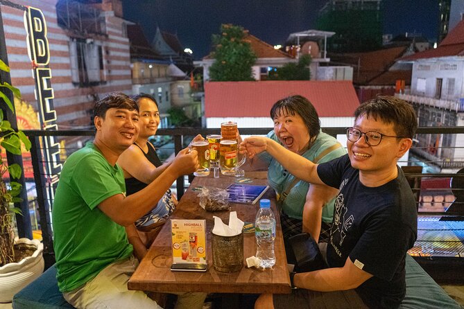 Phnom Penh Evening Food Tour - Inclusive 5 stops local Tastings - The riverfront: an easy first taste of Phnom Penh