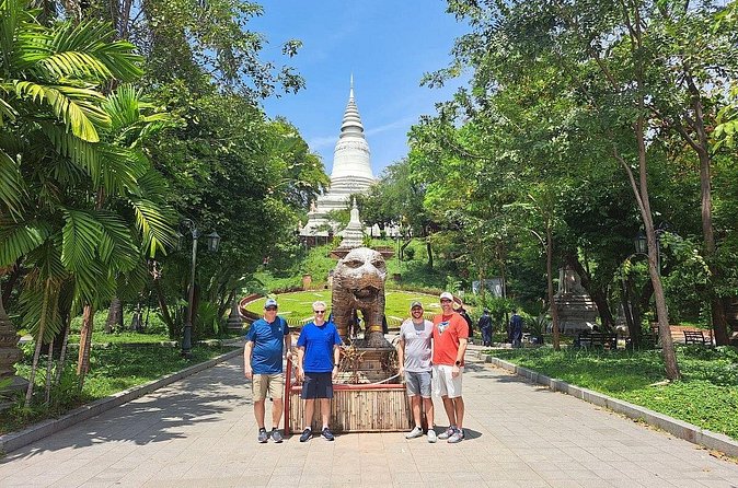 Phnom Penh Full Day City Tour - Two hours inside the Royal Palace