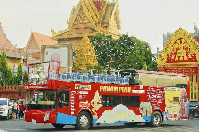 Phnom Penh Hop-on Hop-off Bus with Free Boat Cruise 1 Day Pass - Royal sights at Wat Botum Park and the Royal Palace
