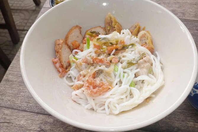 Phnom Penh Local Market & Morning Food Tour Include Drinks - Why this breakfast tour works so well
