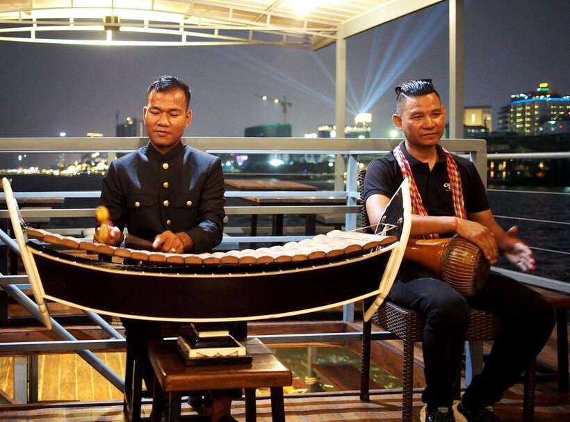 Phnom Penh: Mekong Sunset Dinner Cruise with Live Music - Khmer music is more than background entertainment