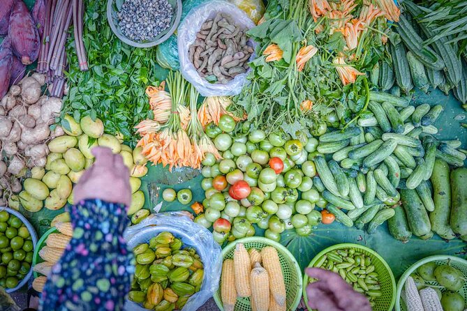 Phnom Penh Morning Market & Food Tour by Tuktuk - Includes All Food & Drinks! - Key points to know before booking