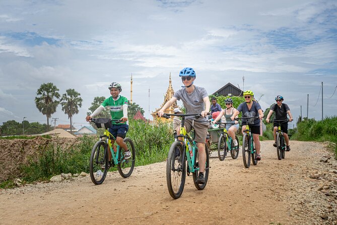 Phnom Penh Silk Island Bike Tour/ E-Bike or Tuk Tuk - Starting at 7:20 am in Phnom Penh