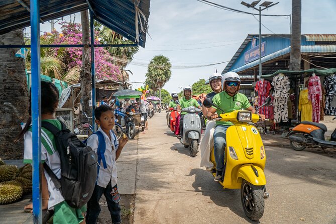 Phnom Penh Silk Island Vespa Tour / Tuk Tuk Available - Crossing to Silk Island by ferry