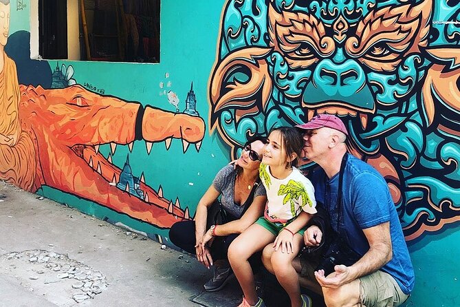 Phnom Penh Street Art and Noodle Lovers Tour by Tuk Tuk - The alley near Independence Monument