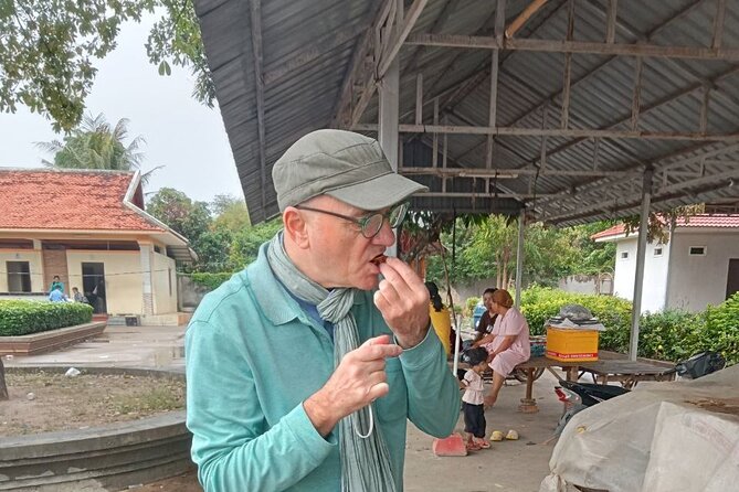 Phnom Penh Street Food Tour - Starting beside the river at 5:00 p.m.